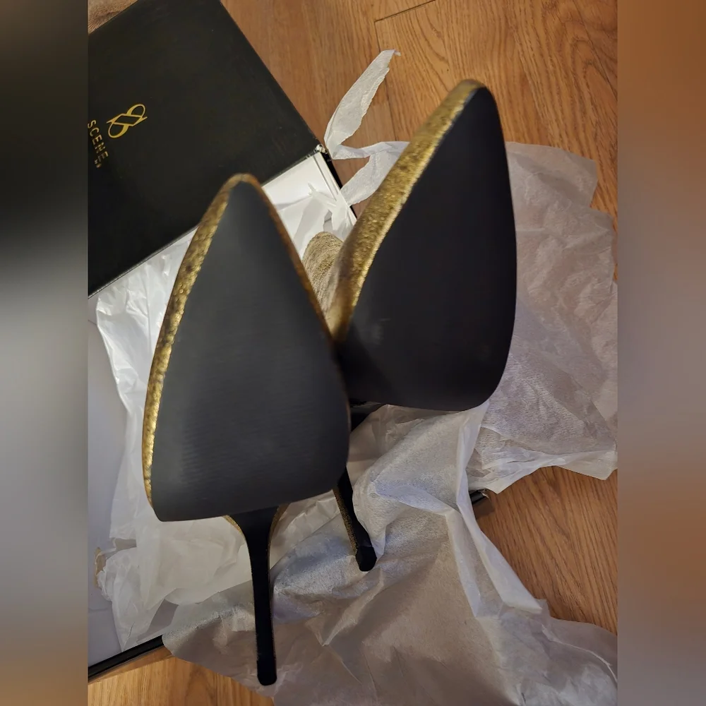 Gold Booties - Picture 6 of 8